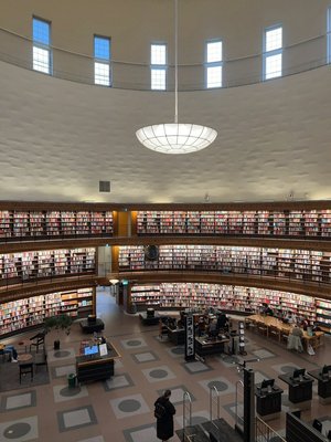 스톡홀름 시립 도서관 (스톡홀름스 스타스비블리오테크)